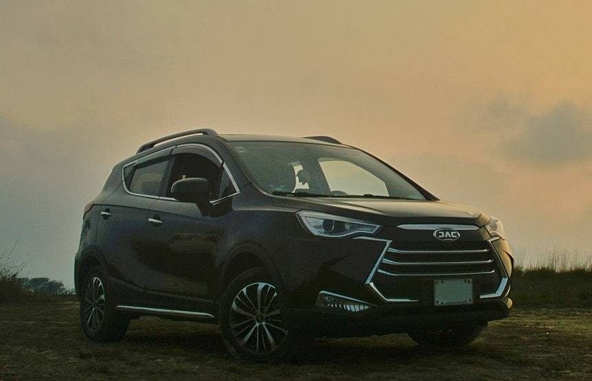 Un long trajet commence par une voiture bien vérifiée